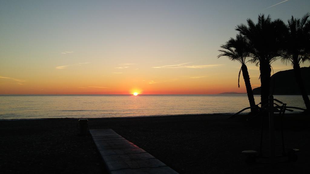 Apartamento Con Vista Al Mar A 3 Minutos De La Playa! Spacious Beach Apartment 3 Min To The Beach La Herradura  Exterior foto